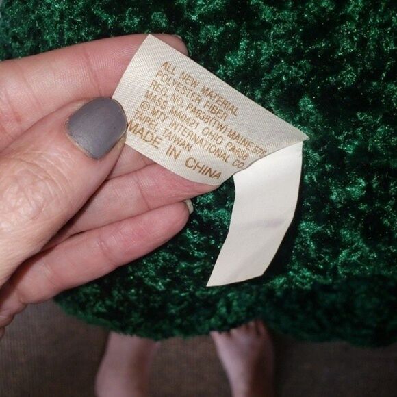 GREEN PLUS Christmas Bear - Picture 6 of 6